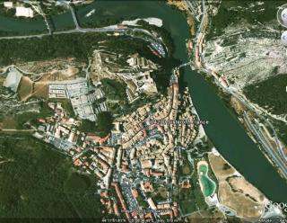 Vue aérienne de Sisteron, GoogleEarth, 03/09/2010.