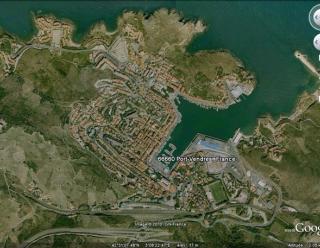 Vue aérienne de Port-Vendres, GoogleEarth, 27/08/2010.
